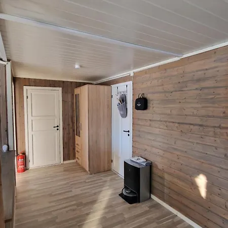 Cosy In North-norway, Nearby Senja. Apartment Sorreisa