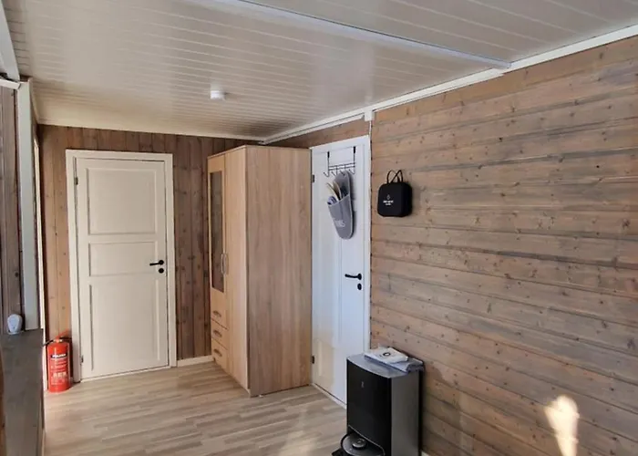 Cosy In North-norway, Nearby Senja. Apartamento Sorreisa